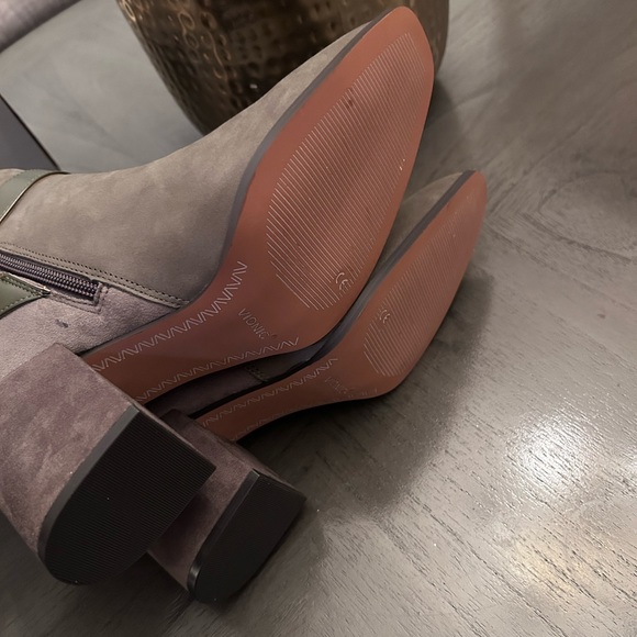 VIONIC Tenley Women's Mid Shaft Ankle Boot - Picture 6 of 15